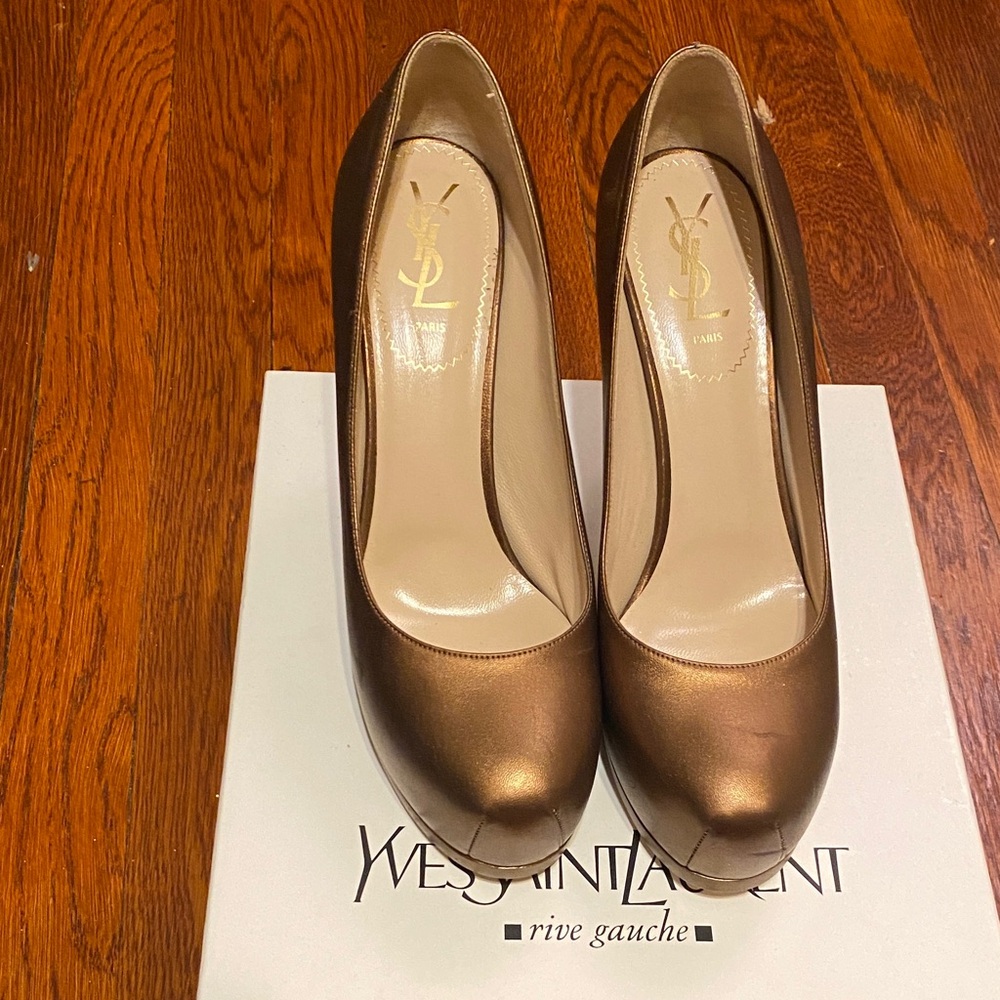 Yves Saint Laurent Bronze Metallic Leather Pumps